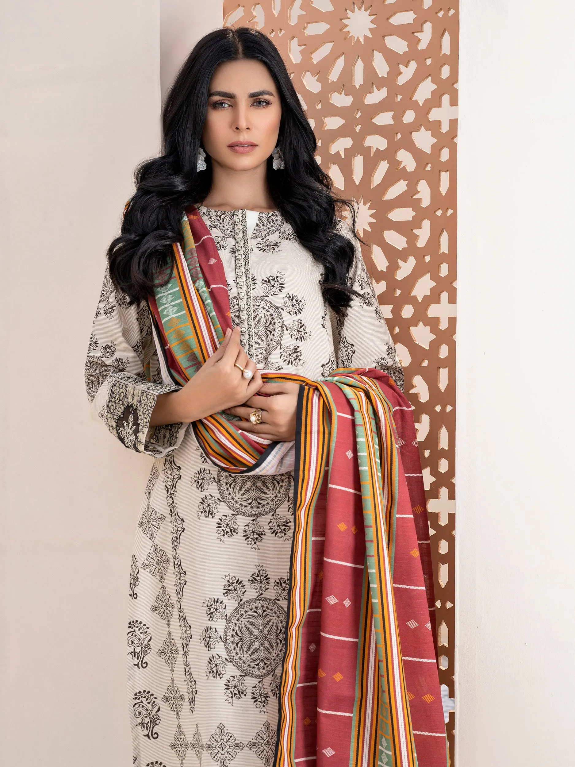 3 Piece Embroidered Khaddar Suit