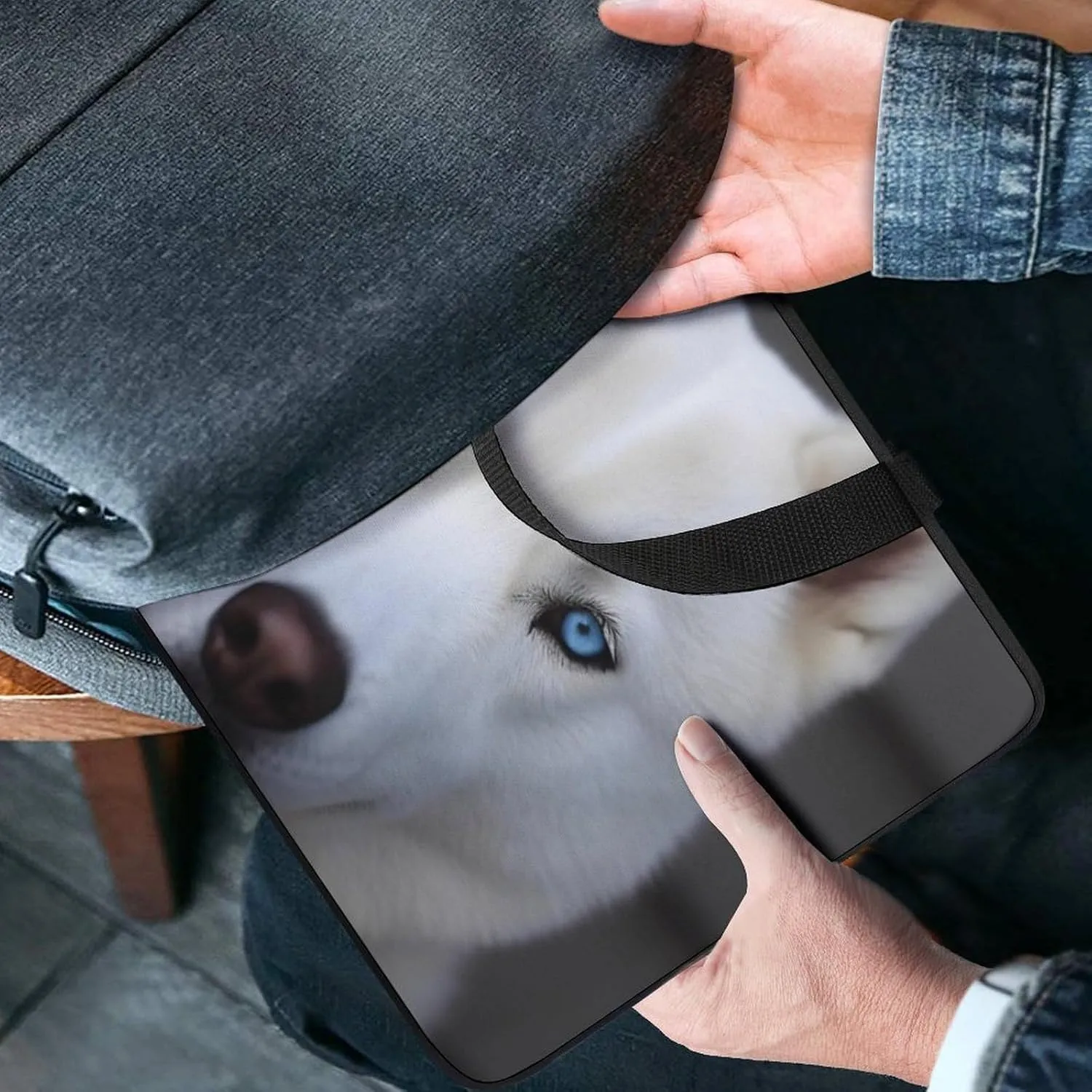 Blue Eyed White Husky Laptop Bag Durable Laptop Sleeve Water-Resistant Notebook Bag for Computer Or Tablet