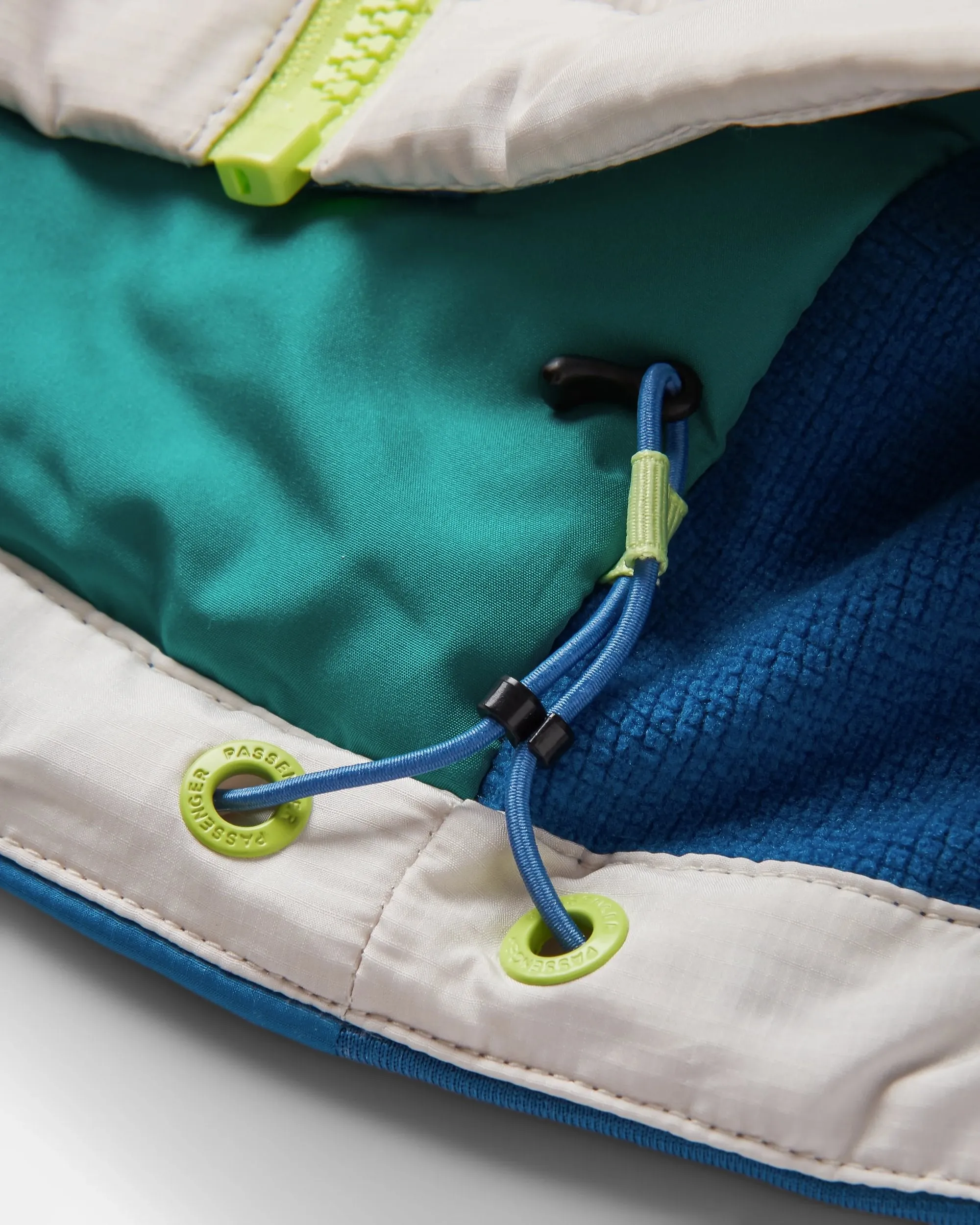 Daybreak Lightweight Men's Recycled Thermore® Insulated Jacket - Tidal Blue/Blue Steel/Birch