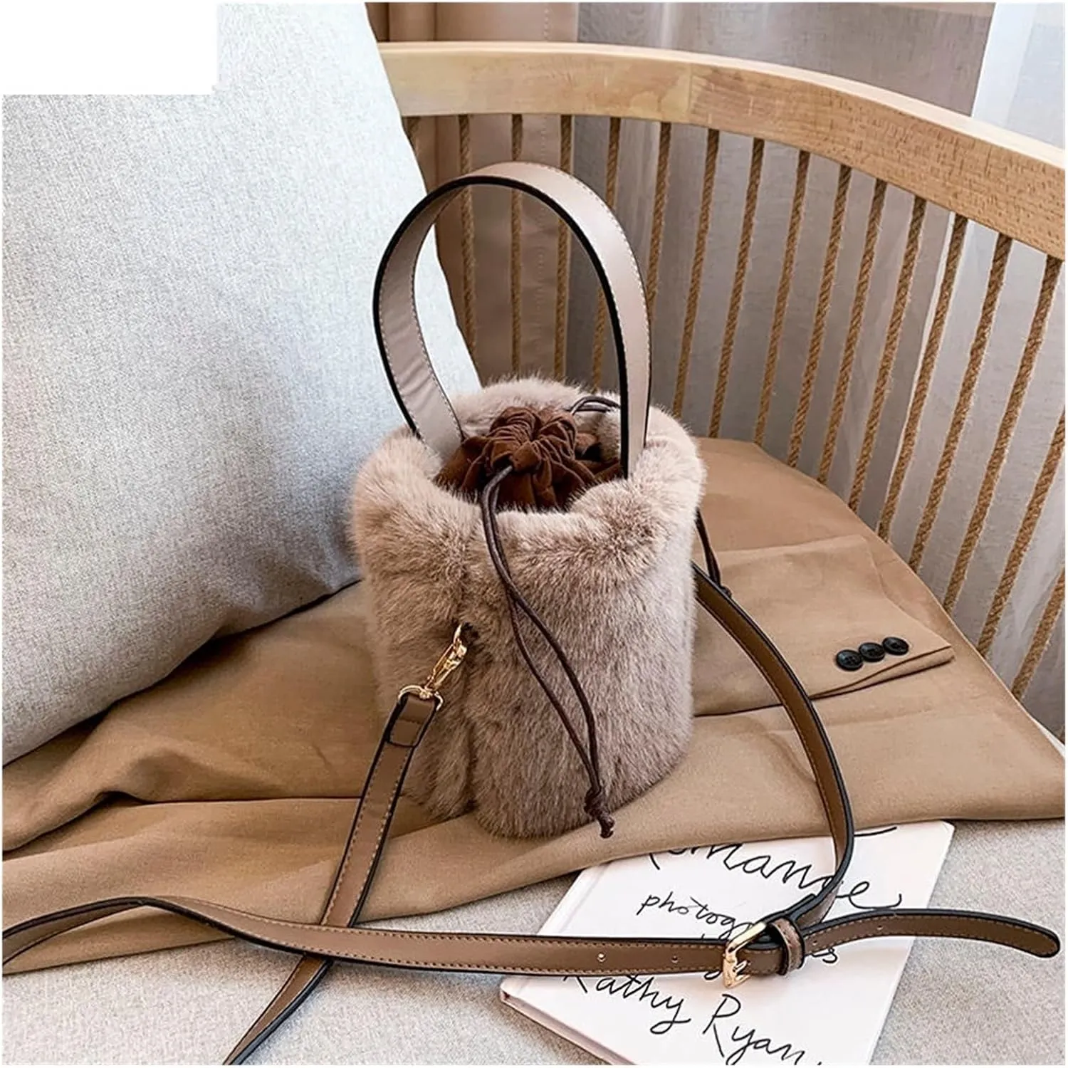 Fluffy Tote Bag Women Bucket Plush Winter Large Capacity Warm Single-shoulder Winter Autumn Bag Winter Fuzzy Purses