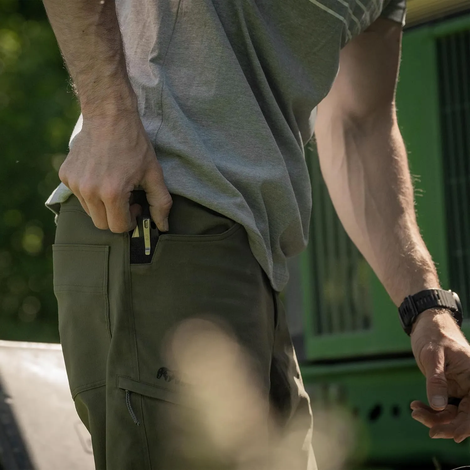 KUIU Switchback Pant - Water & Stain Resistant, 2-Way Stretch, Reinforced Knife Pocket, Durable & Versatile for Hiking