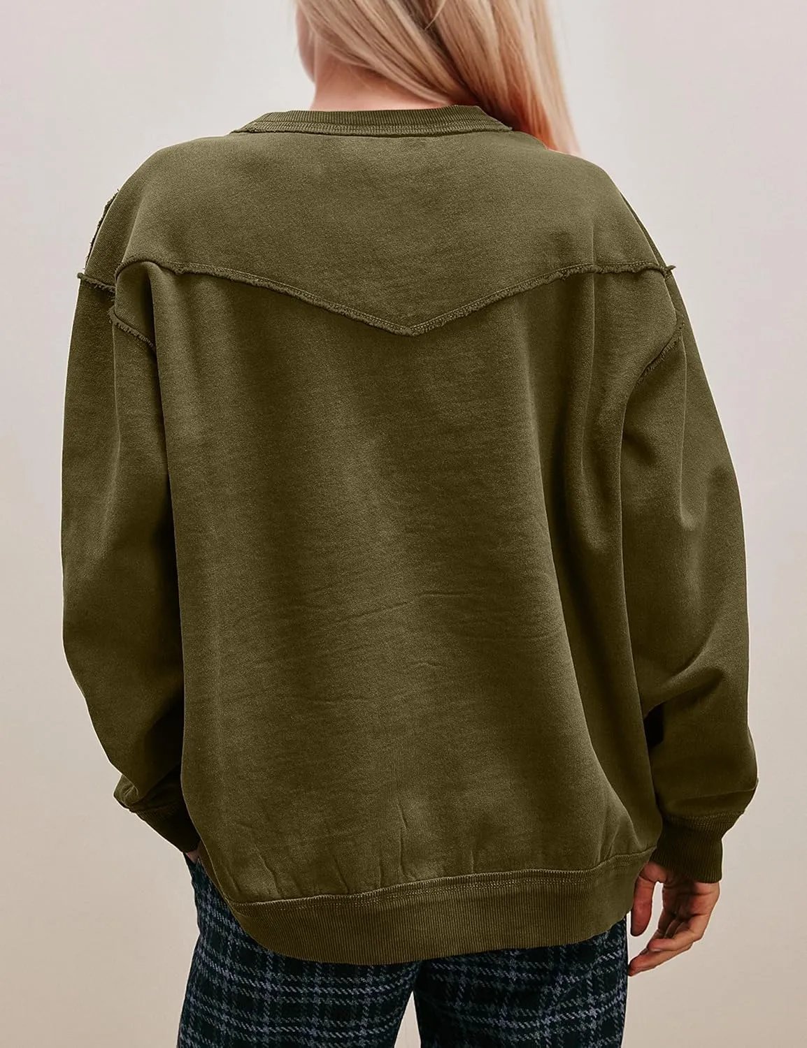 MISSACTIVER Women Oversized Sweatshirts Exposed Seam Pullover Sweatshirt Crewneck Pullover Tops Streetwear with Pocket
