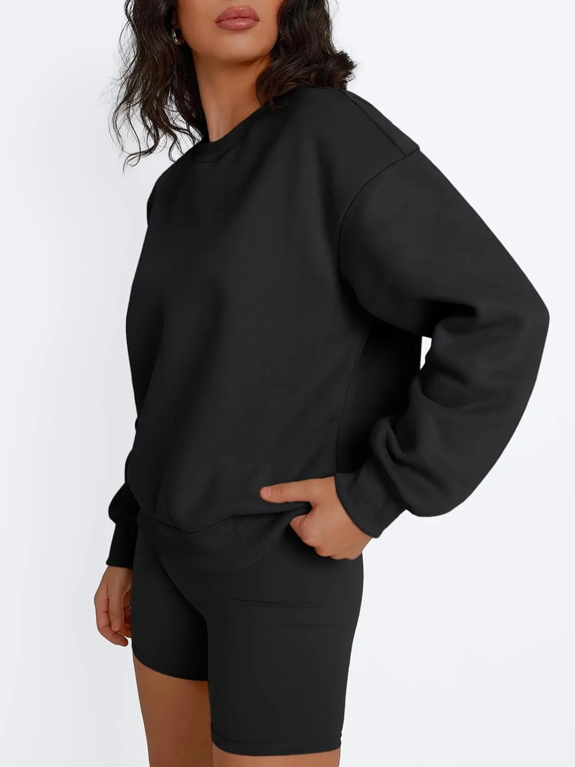 Trendy Queen Womens Crewneck Sweatshirts Casual Pullover Long Sleeve Shirts Fall Fashion 2025 Clothes