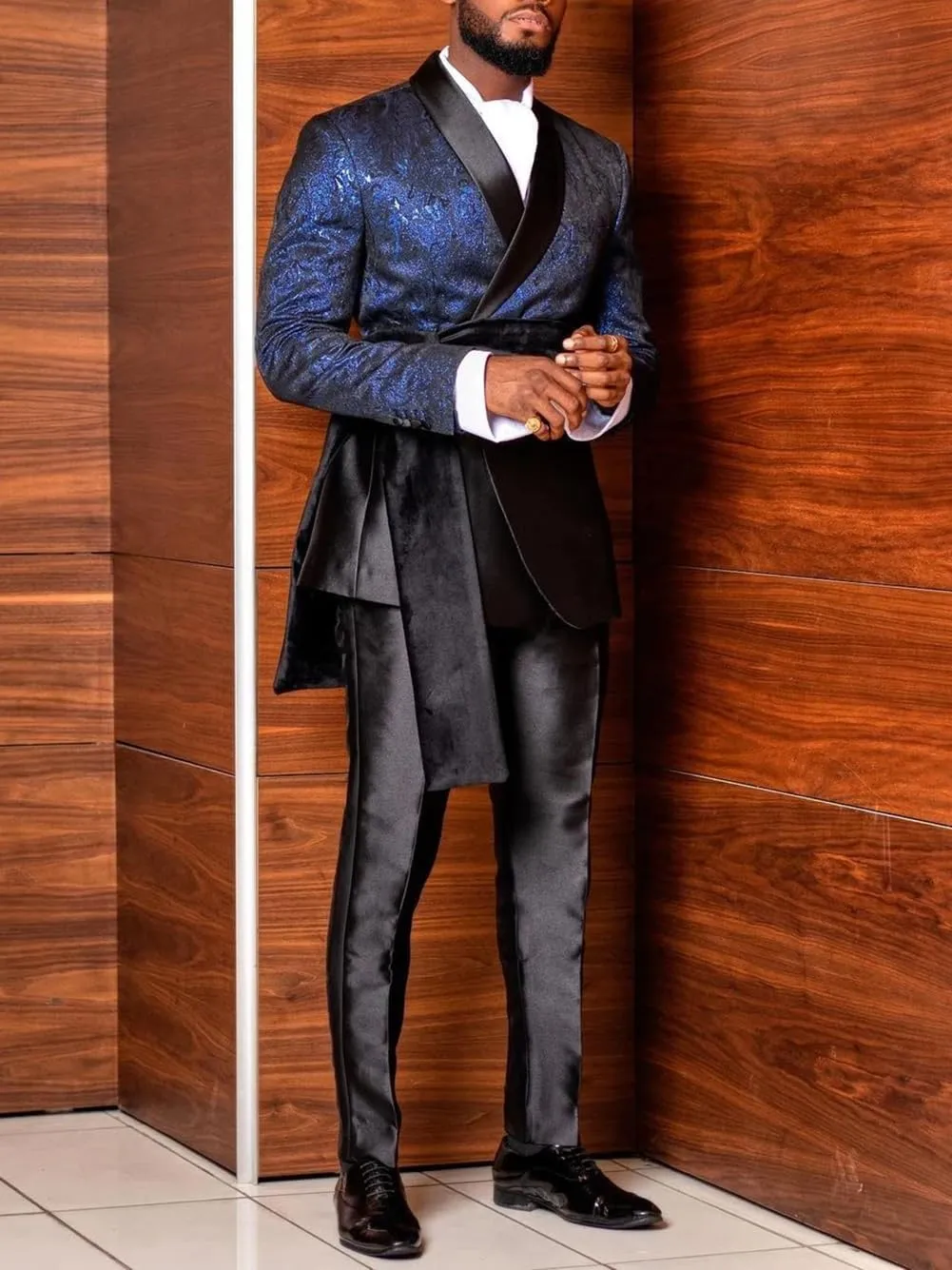 Tuxedo Suits for Men 3 Piece Regular Fit Suit Floral Blazer Jacket Pants Cape Men Suit Set for Wedding Prom MZA04